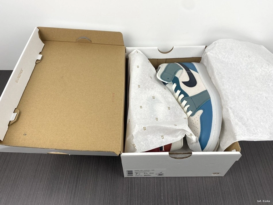 (W) - Machines Mid 1 DM9601-200 Jordan Anti-Gravity 1021